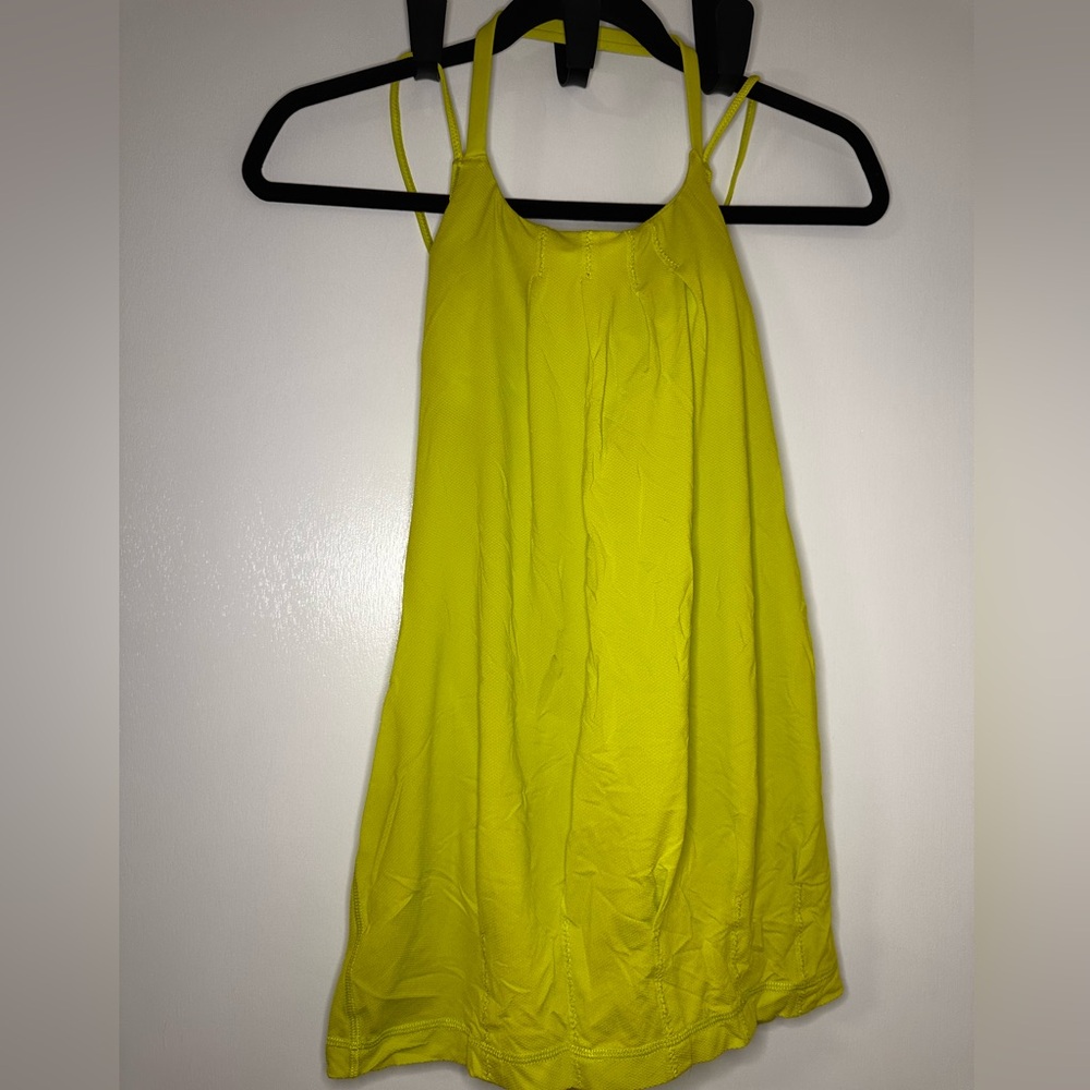 Lululemon tank top.